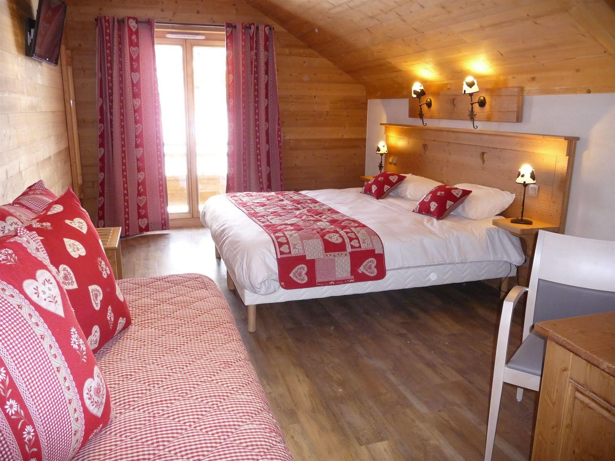 Chalet-Hotel Le Beausoleil, The Originals Relais Fontcouverte-la-Toussuire Luaran gambar